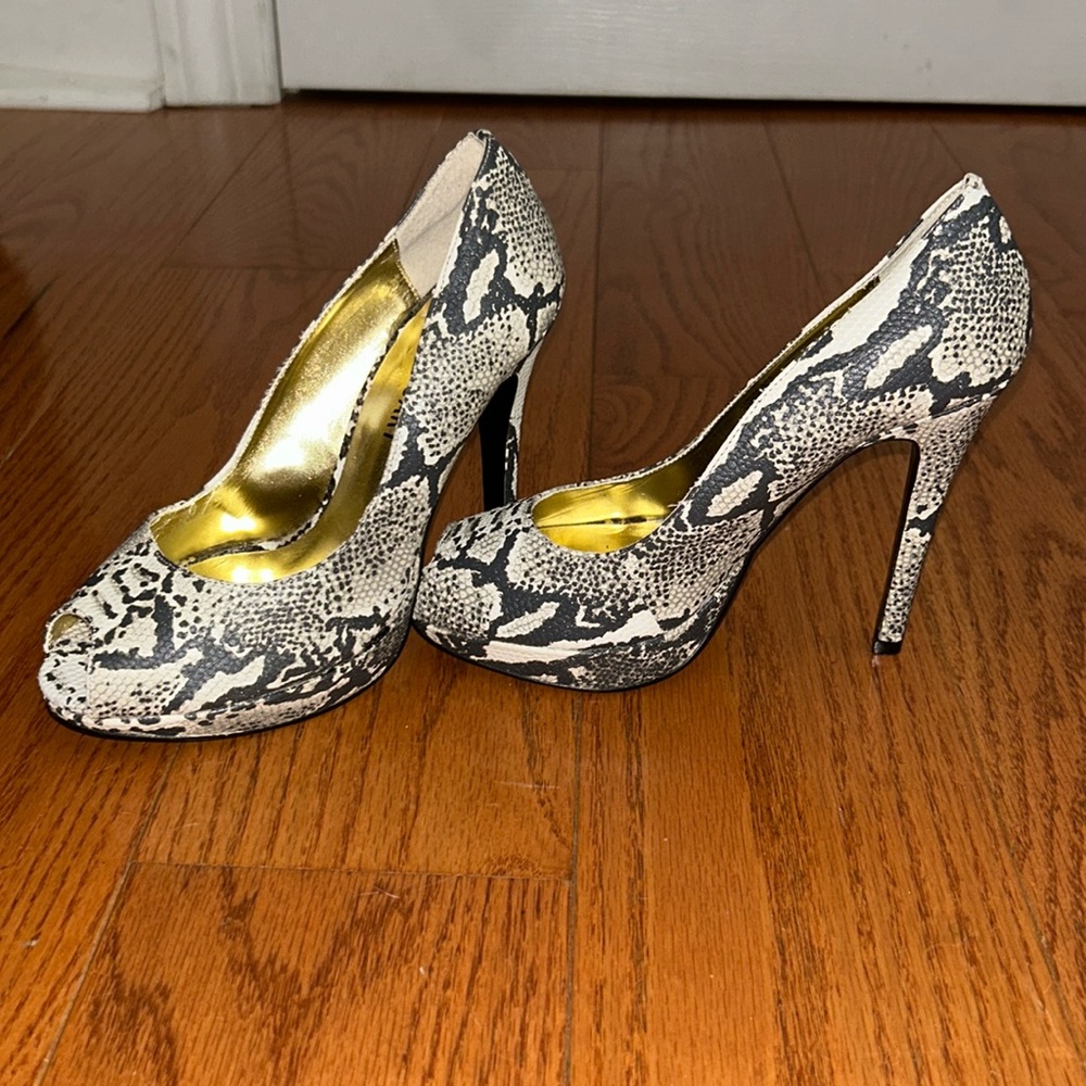 Colin Stuart Heels
